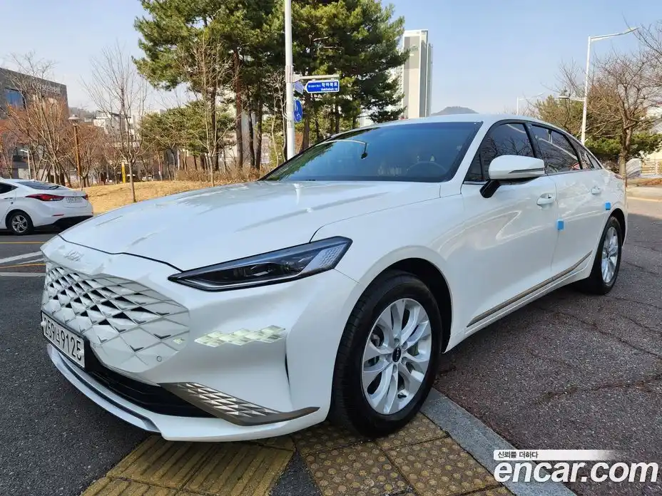 Kia K8 2023 3.5 Автомат в Москве № 384408, фото 1