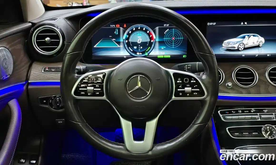 Mercedes-Benz E-Class 2019 2.0 Автомат в Москве № 390699, фото 10