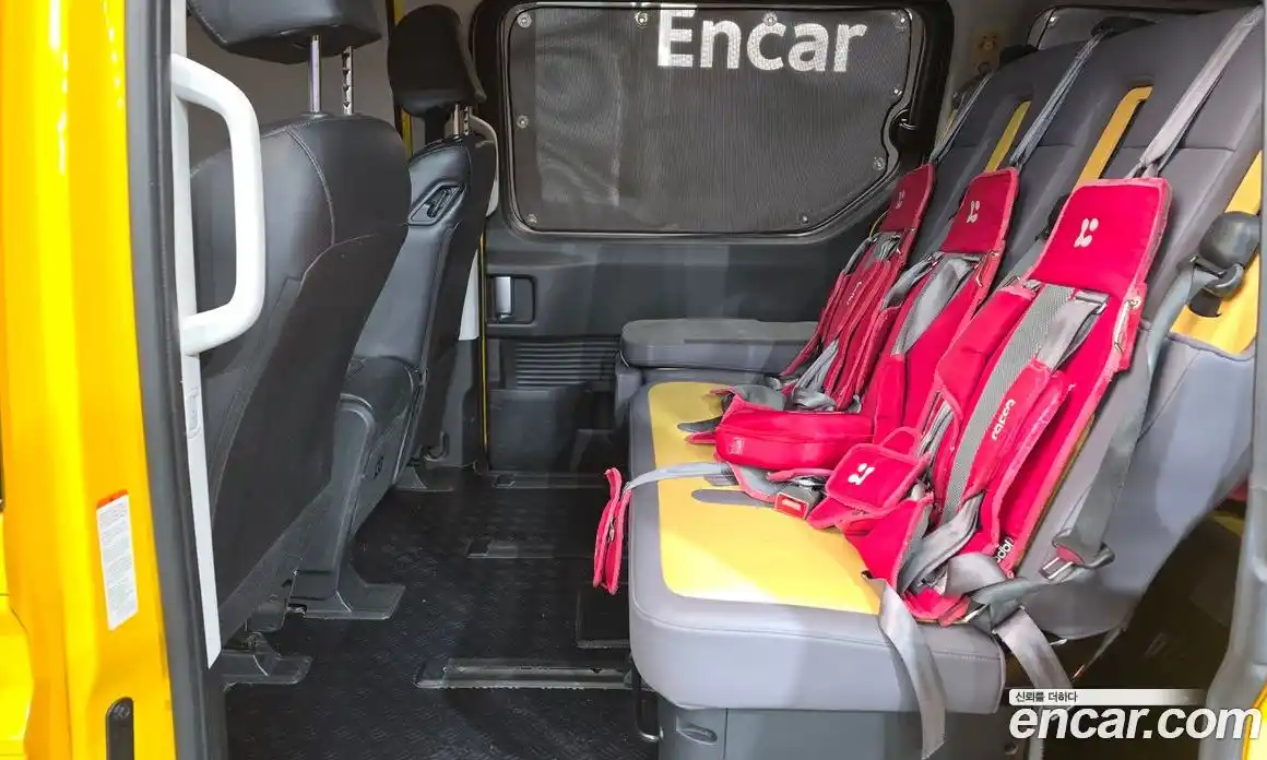 Hyundai Staria 2022 3.5 Автомат в Москве № 399809, фото 13