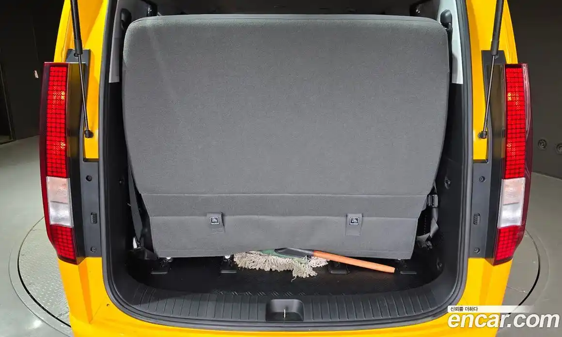 Hyundai Staria 2022 3.5 Автомат в Москве № 399809, фото 20