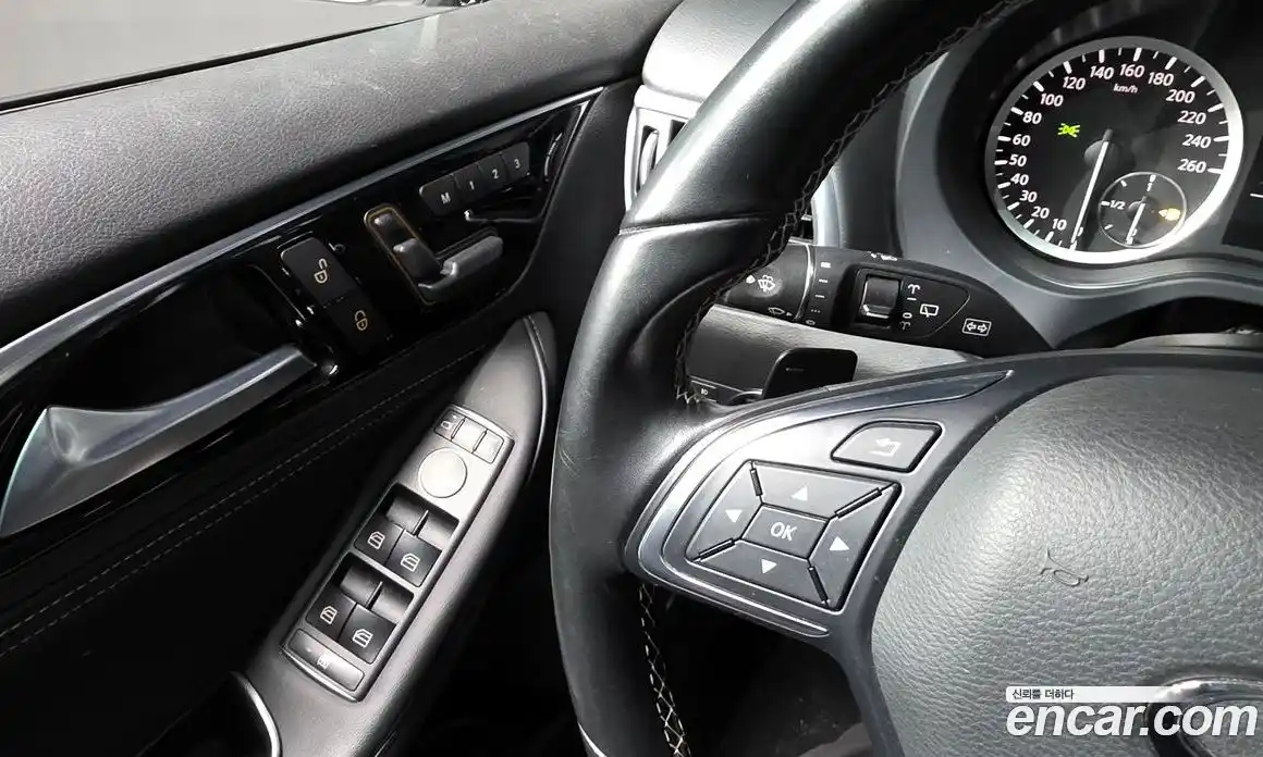 Infiniti Q30 2018 2.0 Автомат в Москве № 405327, фото 17