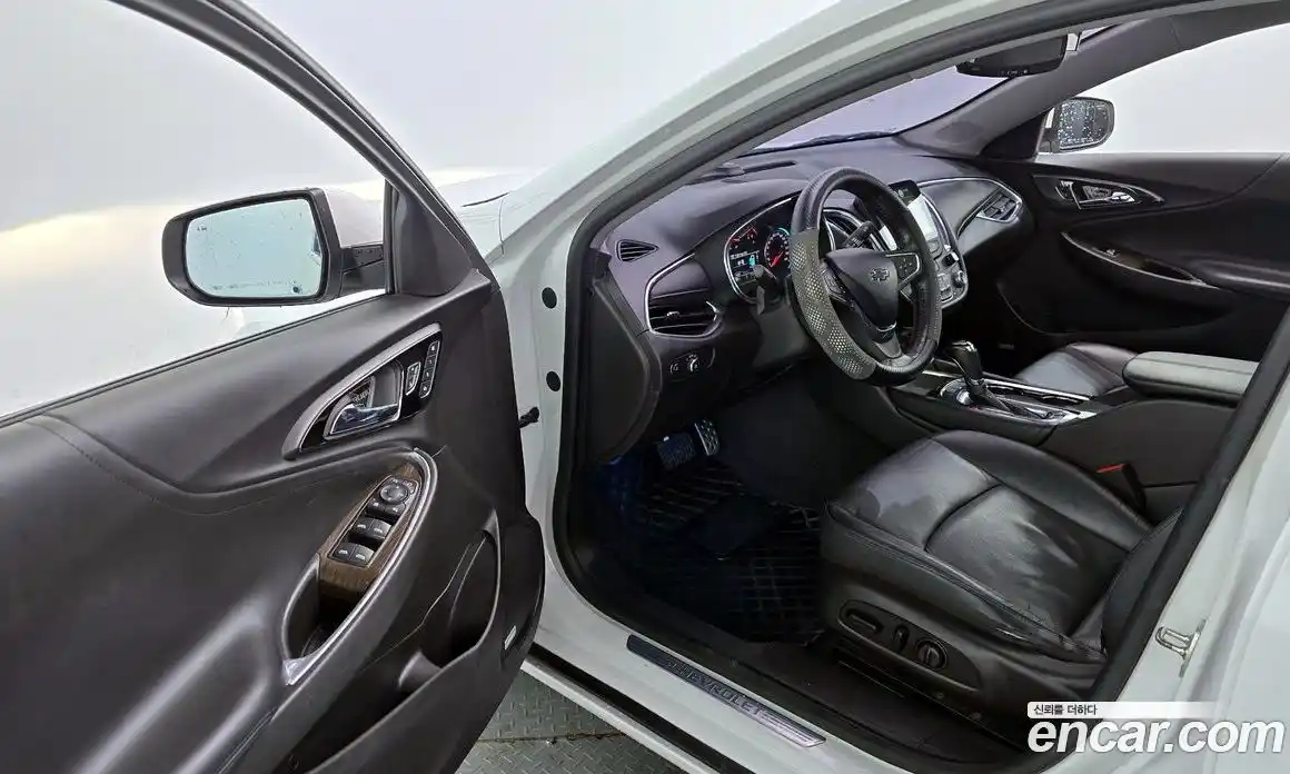 Chevrolet Malibu 2017 2.0 Автомат в Москве № 411406, фото 10