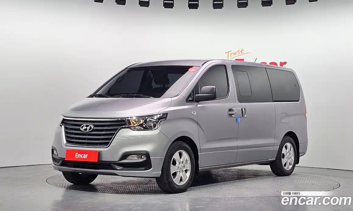 Hyundai Starex 2021 2.5 Автомат в Москве № 43936, фото 3