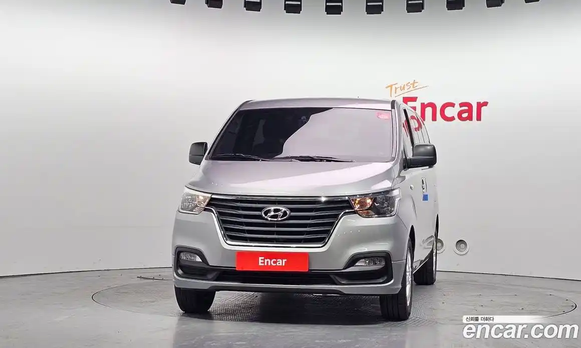 Hyundai Starex 2021 2.5 Автомат в Москве № 43936, фото 4