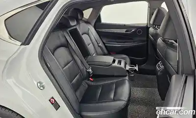 Hyundai Grandeur 2018 2.4 Автомат в Москве № 47979, миниатюра 7