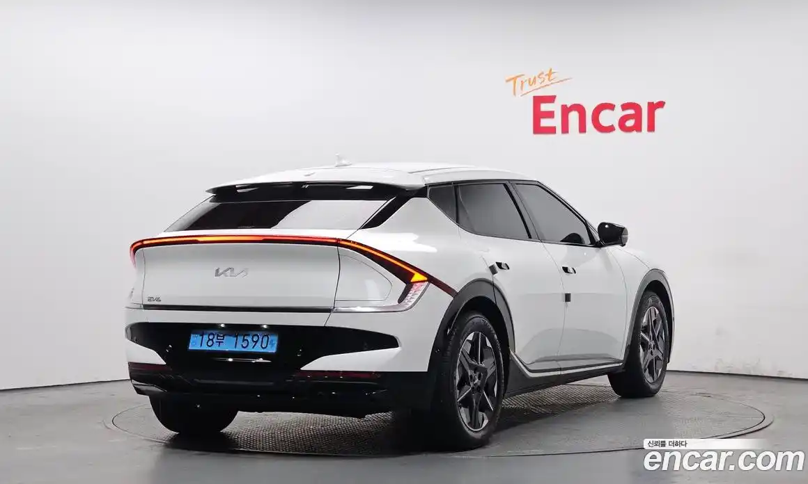 Kia EV6 2025 0.1 Автомат в Москве № 55560, фото 1