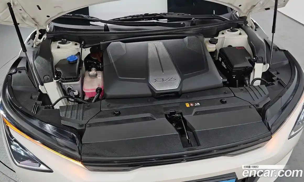 Kia EV6 2025 0.1 Автомат в Москве № 55560, фото 18