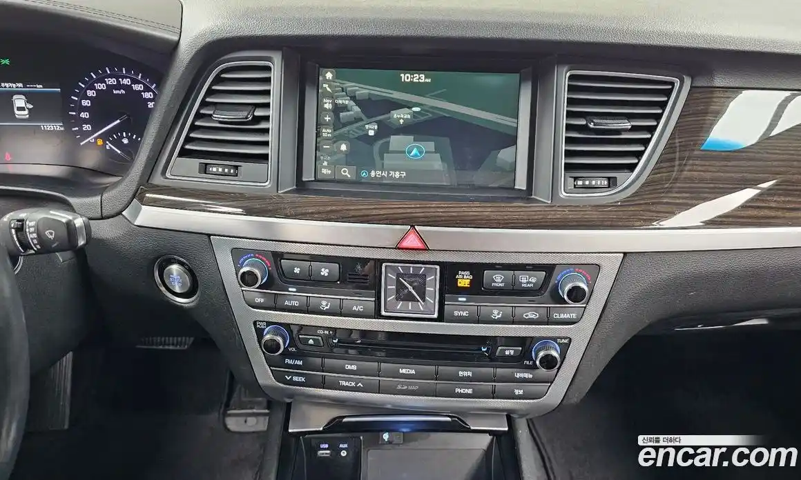 Genesis G80 2017 3.3 Автомат в Москве № 57302, фото 20