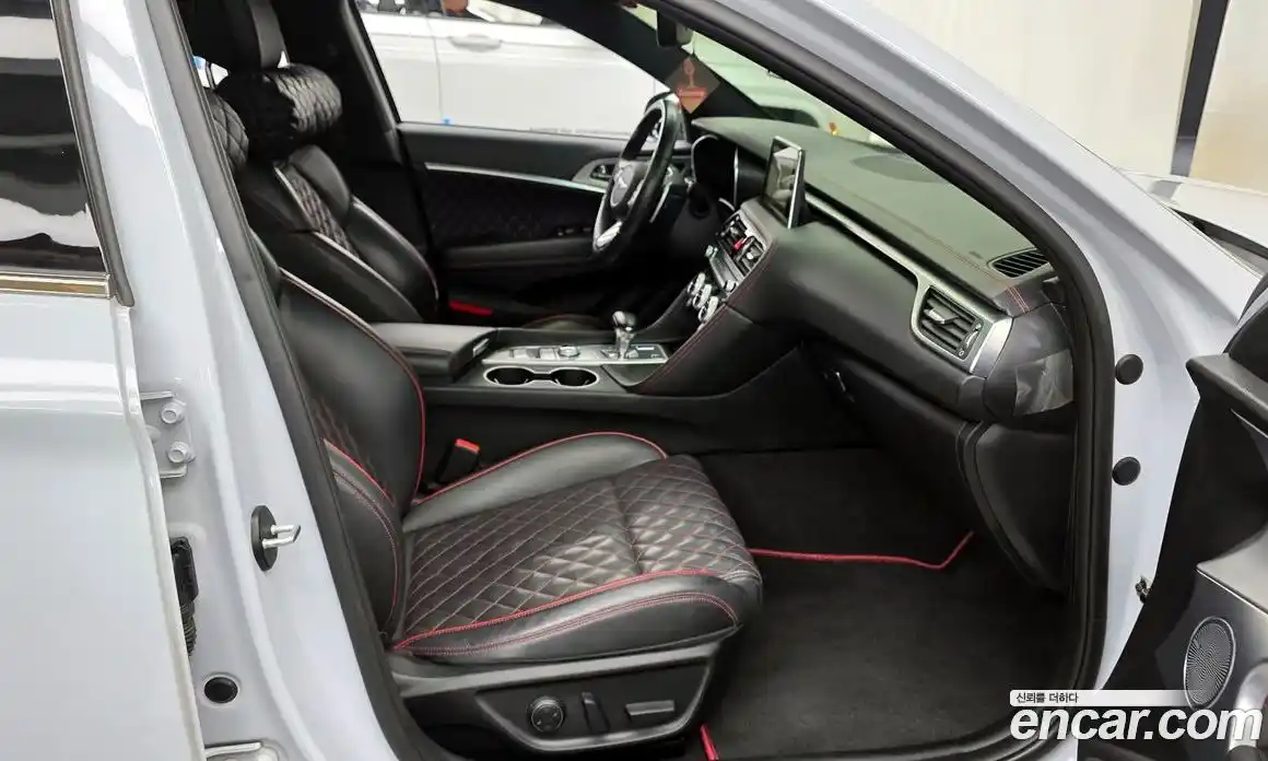 Genesis G70 2018 2.0 Автомат в Москве № 57535, фото 16