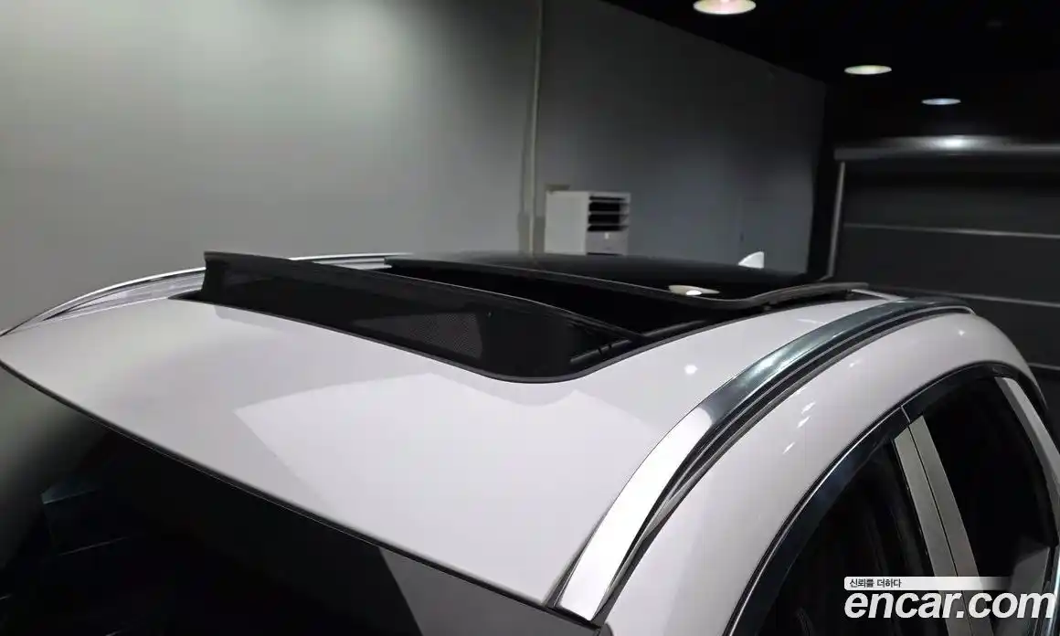 Genesis GV70 2021 2.5 Автомат в Москве № 81444, фото 17