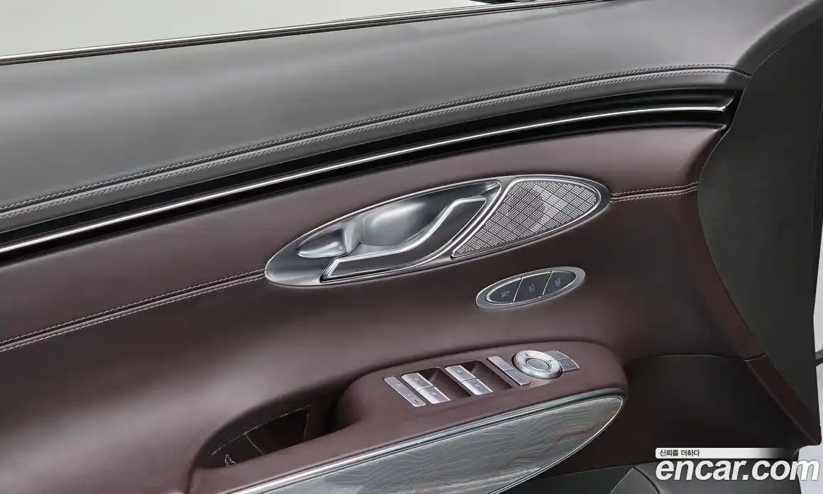 Genesis GV70 2021 2.5 Автомат в Москве № 81444, фото 18