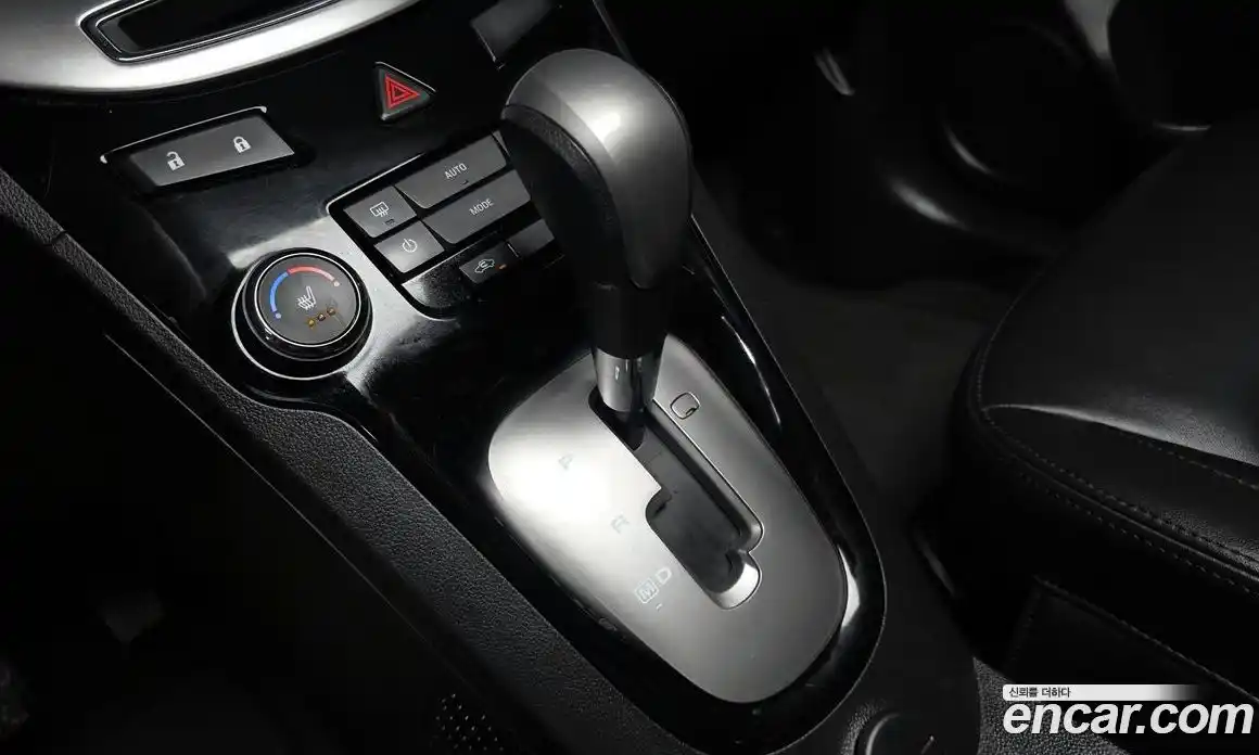 Chevrolet Orlando 2015 2.0 Автомат в Москве № 86014, фото 16