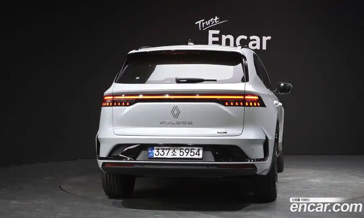 Renault Grand Koleos 2025 1.5 Автомат в Москве № 106024, фото 3