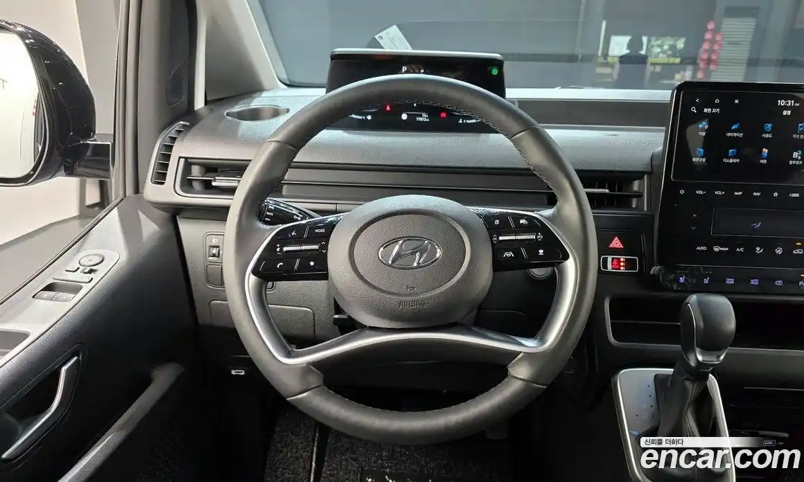 Hyundai Staria 2024 3.5 Автомат в Москве № 107951, фото 13