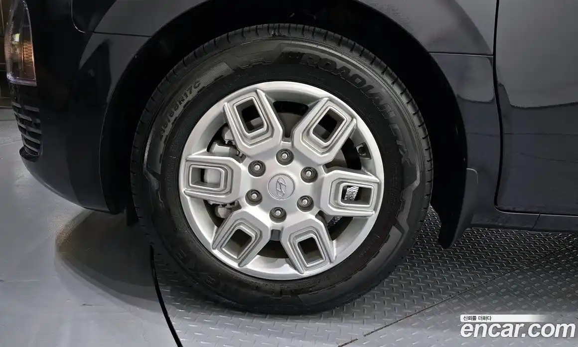 Hyundai Staria 2024 3.5 Автомат в Москве № 107951, фото 5