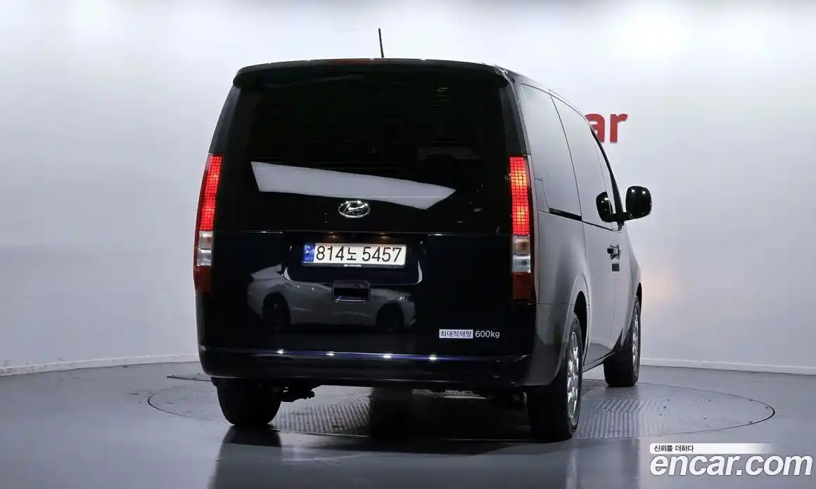 Hyundai Staria 2024 3.5 Автомат в Москве № 108387, фото 4