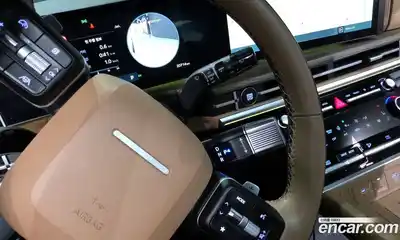 Hyundai Santa Fe 2024 1.6 Автомат в Москве № 108476, миниатюра 6