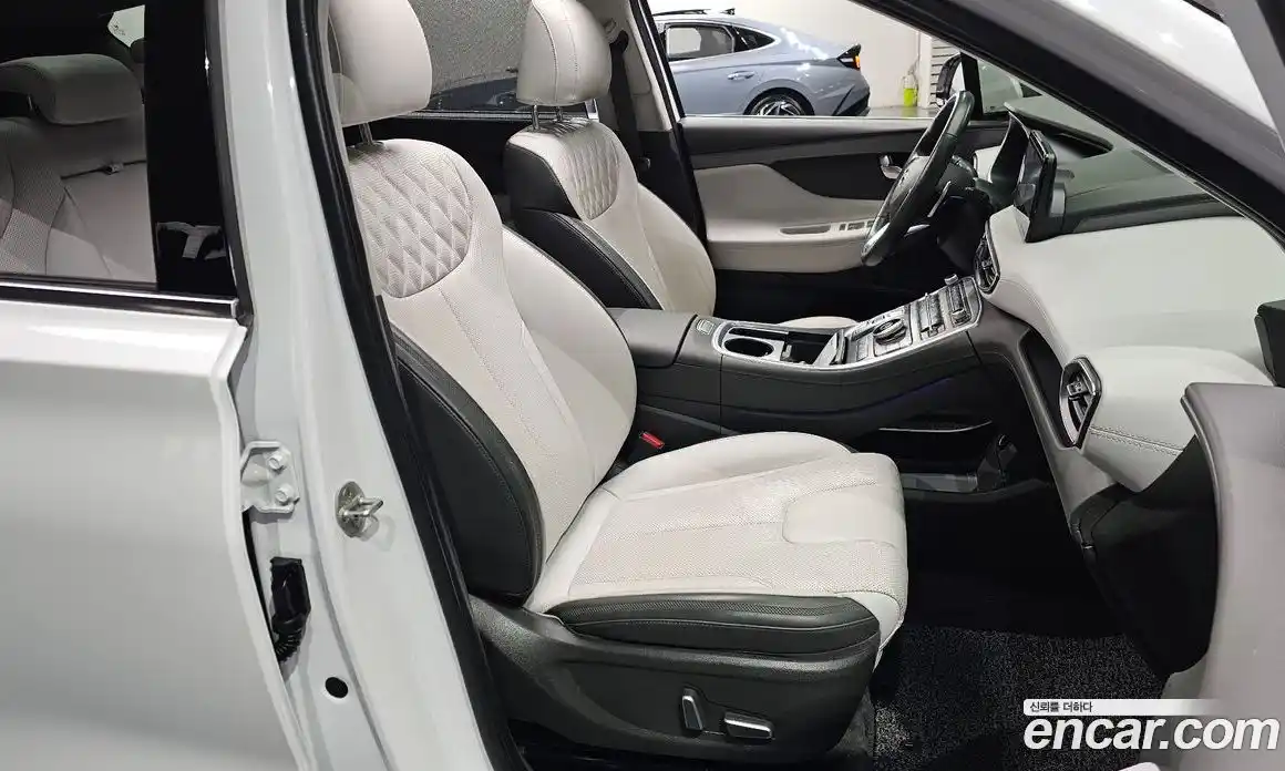 Hyundai Santa Fe 2021 2.2 Автомат в Москве № 109854, фото 11