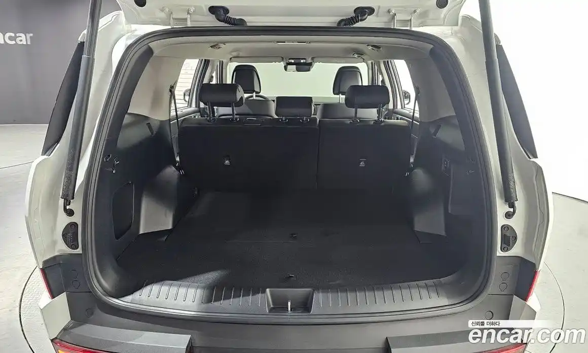 Hyundai Santa Fe 2024 1.6 Автомат в Москве № 111263, фото 9