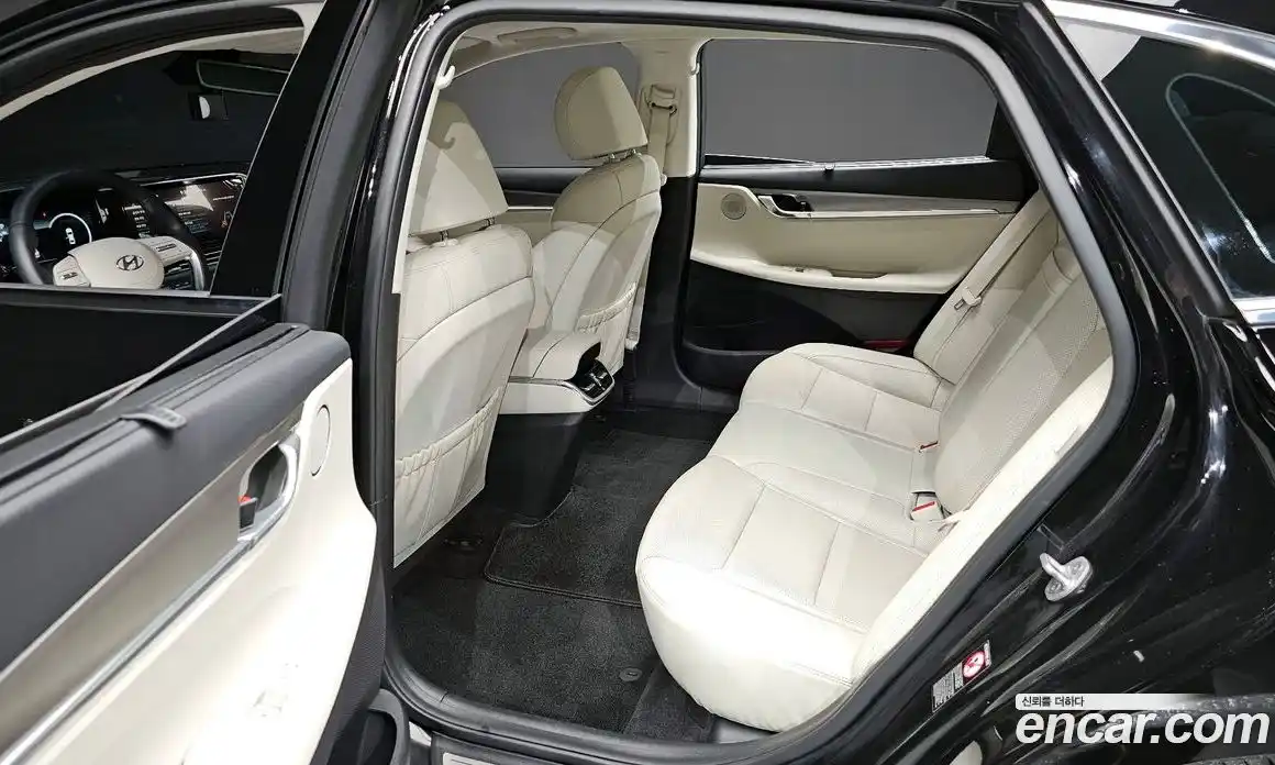 Hyundai Grandeur 2023 2.4 Автомат в Москве № 111941, фото 11