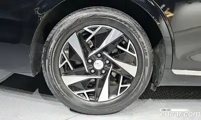 Hyundai Grandeur 2023 2.4 Автомат в Москве № 111941, миниатюра 5