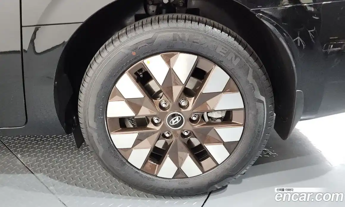 Hyundai Staria 2023 2.2 Автомат в Москве № 112690, фото 16