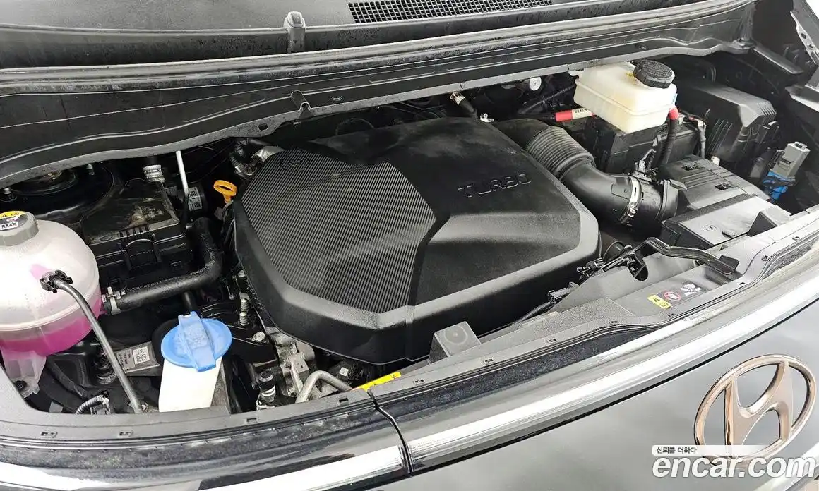 Hyundai Staria 2023 2.2 Автомат в Москве № 113332, фото 3