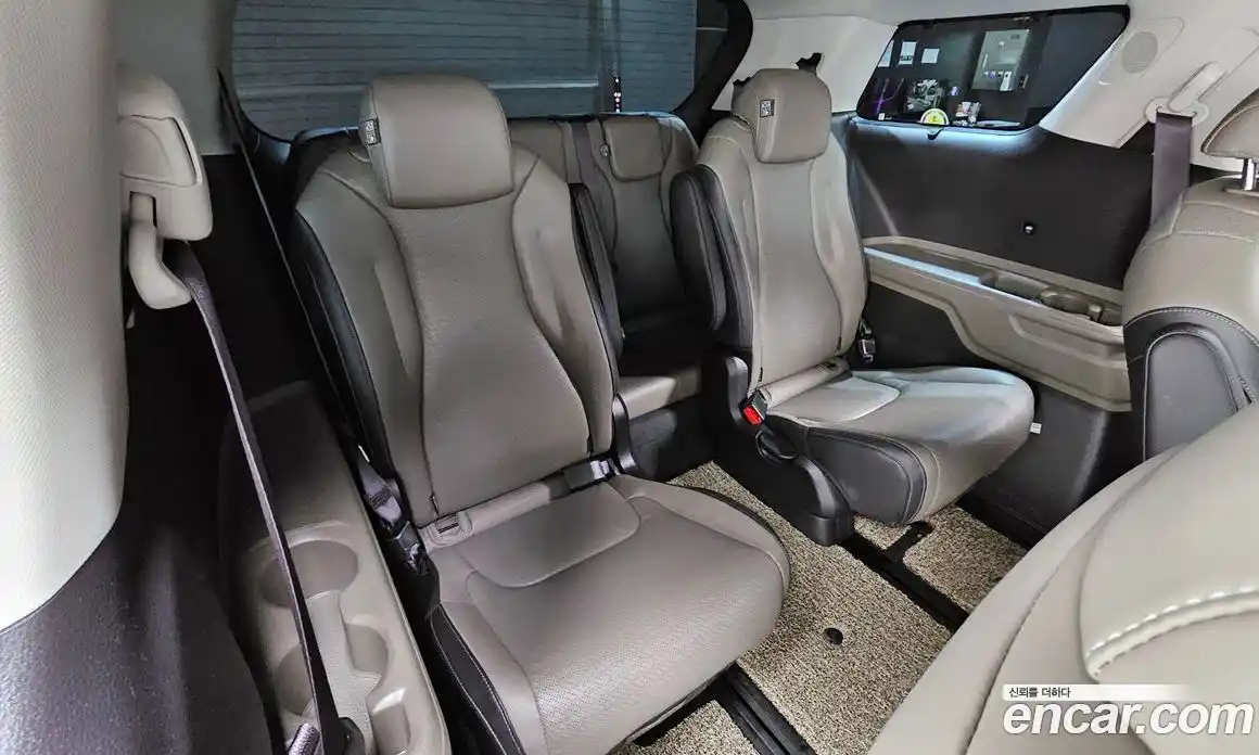 Kia Canival 2025 2.2 Автомат в Москве № 114655, фото 15