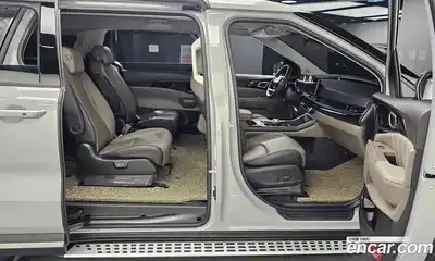 Kia Canival 2025 2.2 Автомат в Москве № 114655, миниатюра 3