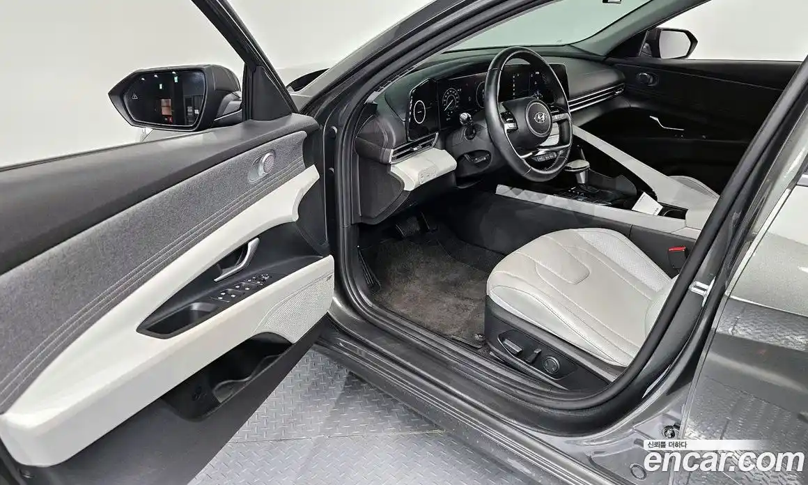 Hyundai Avante 2022 1.6 Автомат в Москве № 119737, фото 11