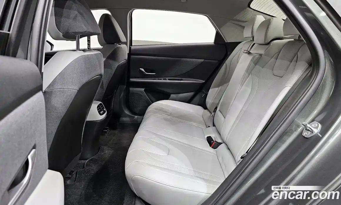 Hyundai Avante 2022 1.6 Автомат в Москве № 119737, фото 12