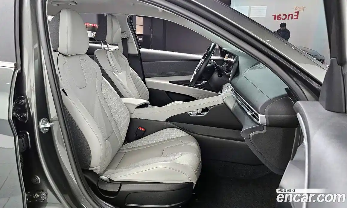 Hyundai Avante 2022 1.6 Автомат в Москве № 119737, фото 10