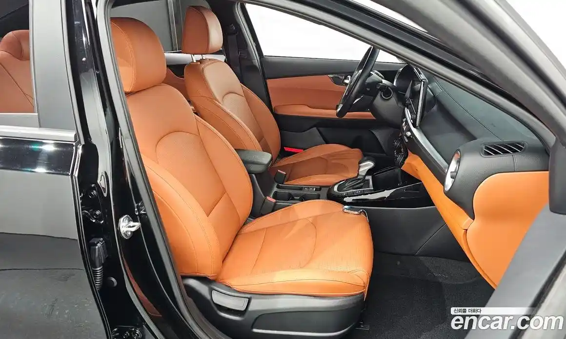 Kia K3 2023 1.6 Автомат в Москве № 120003, фото 10