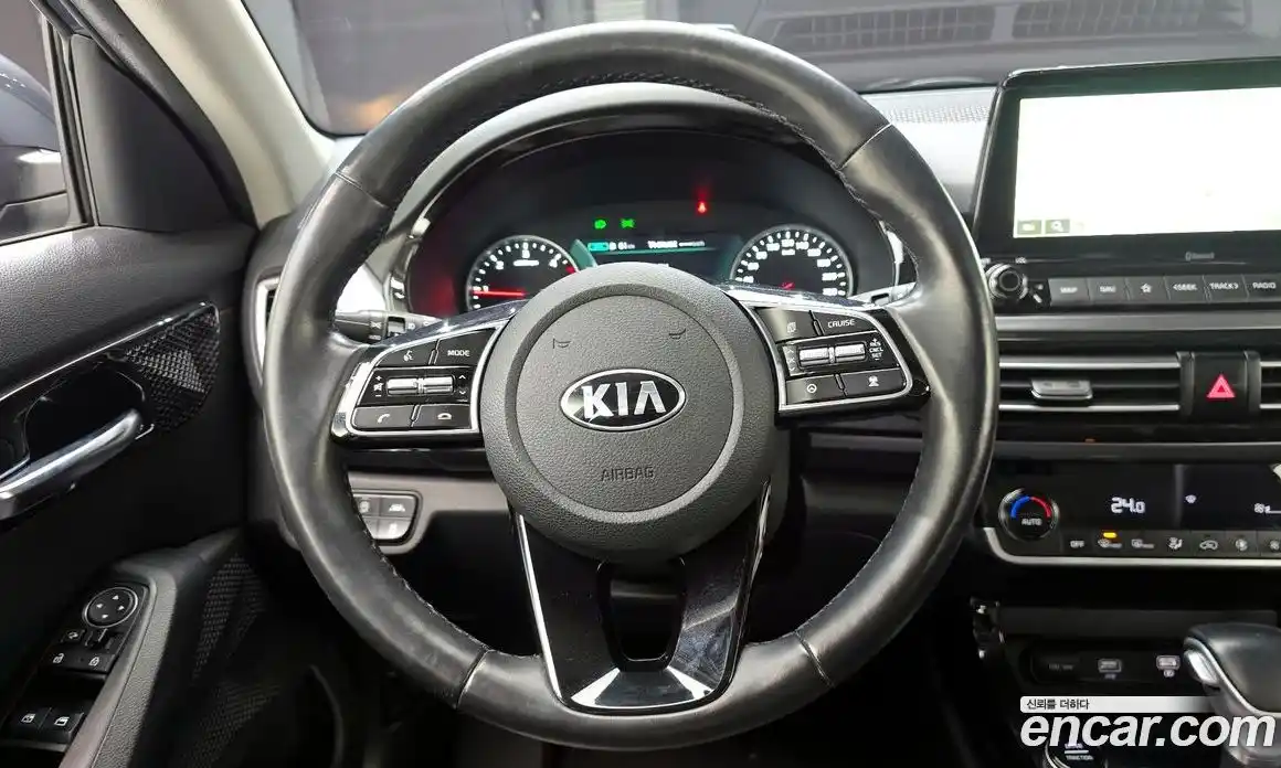 Kia Seltos 2020 1.6 Автомат в Москве № 123149, фото 11