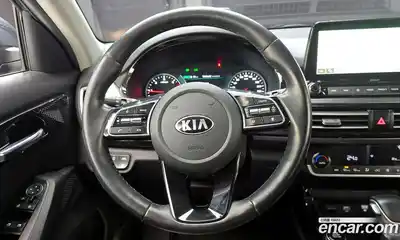 Kia Seltos 2020 1.6 Автомат в Москве № 123149, миниатюра 11
