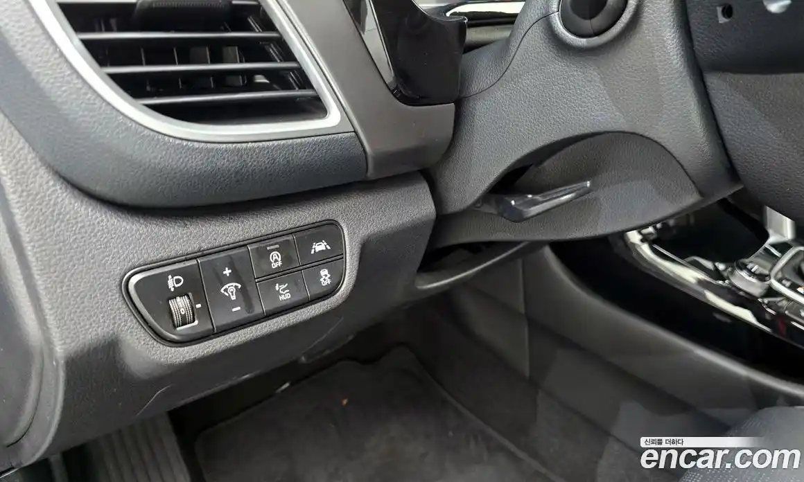 Kia Seltos 2020 1.6 Автомат в Москве № 123149, фото 13