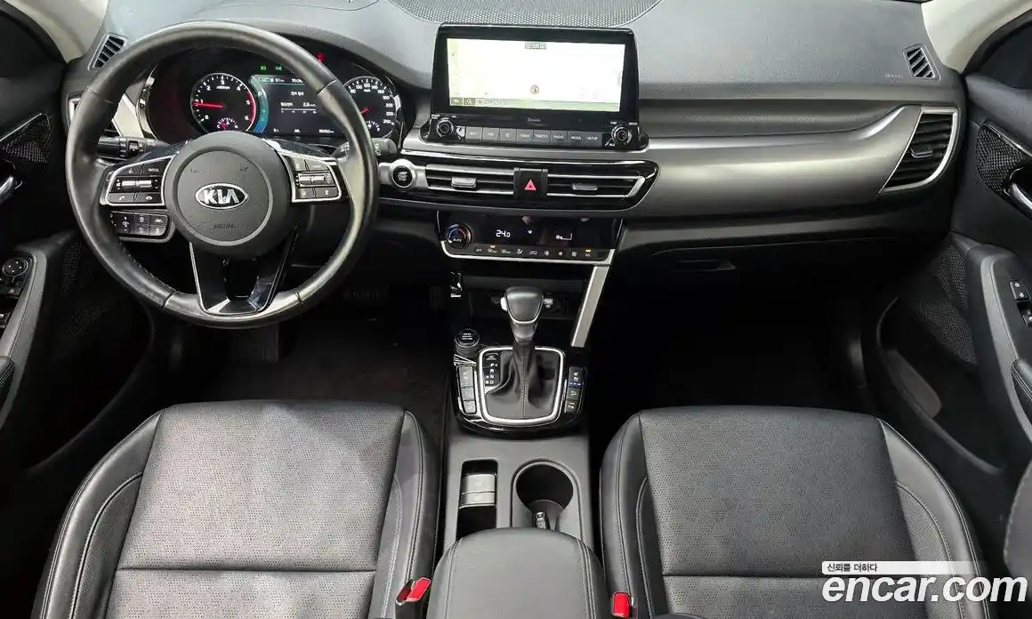 Kia Seltos 2020 1.6 Автомат в Москве № 123149, фото 20