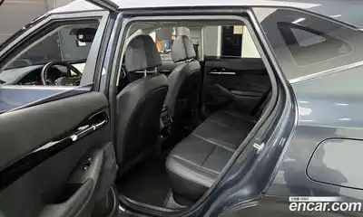 Kia Seltos 2020 1.6 Автомат в Москве № 123149, миниатюра 5