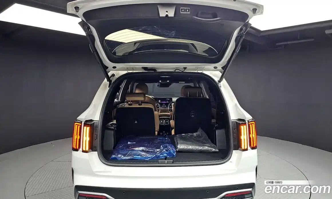 Kia Sorento 2023 1.6 Автомат в Москве № 124293, фото 10