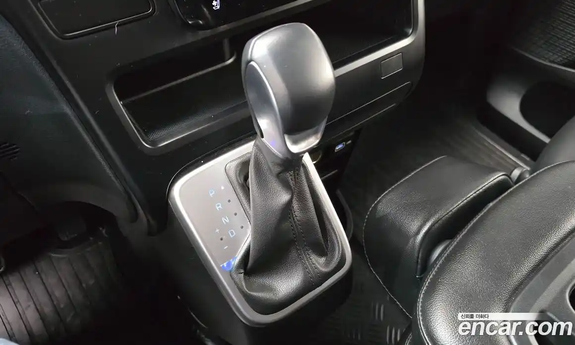 Hyundai Staria 2022 2.2 Автомат в Москве № 130007, фото 9