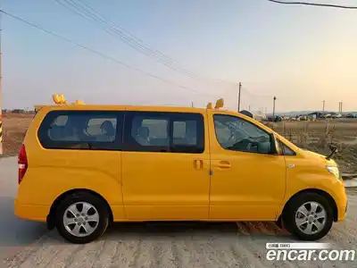 Hyundai Starex 2020 2.5 Автомат в Москве № 130890, миниатюра 5