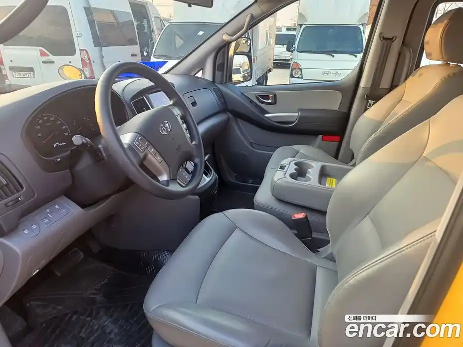 Hyundai Starex 2020 2.5 Автомат в Москве № 130890, фото 6
