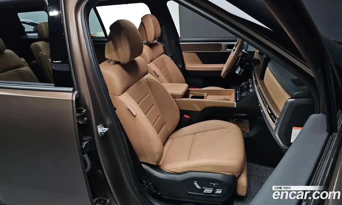 Hyundai Santa Fe 2025 1.6 Автомат в Москве № 130926, фото 3