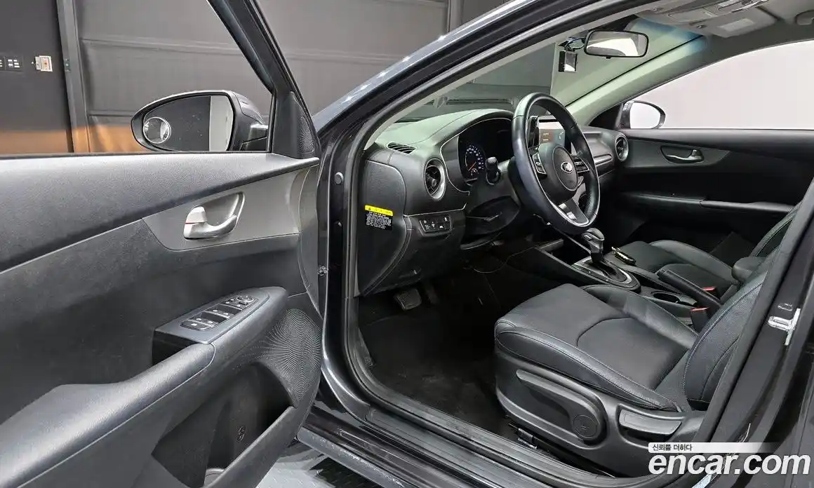 Kia K3 2021 1.6 Автомат в Москве № 131311, фото 17