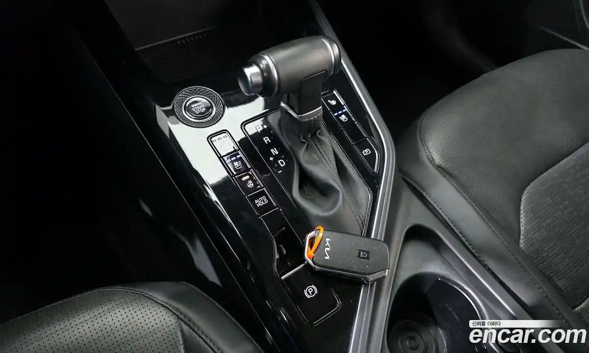 Kia Niro 2022 1.6 Автомат в Москве № 133690, фото 13