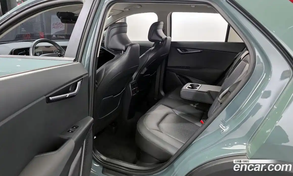 Kia Niro 2022 1.6 Автомат в Москве № 133690, фото 19