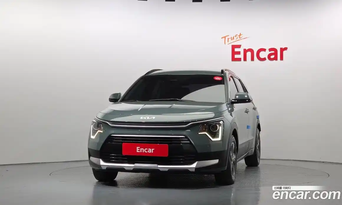 Kia Niro 2022 1.6 Автомат в Москве № 133690, фото 4