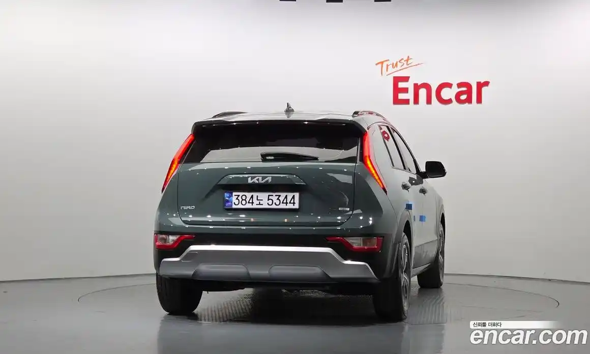 Kia Niro 2022 1.6 Автомат в Москве № 133690, фото 5