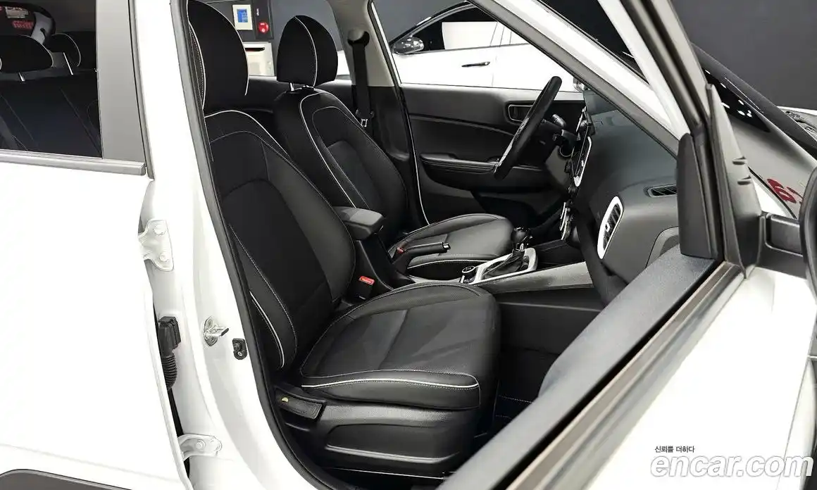 Hyundai Venue 2022 1.6 Автомат в Москве № 134249, фото 18