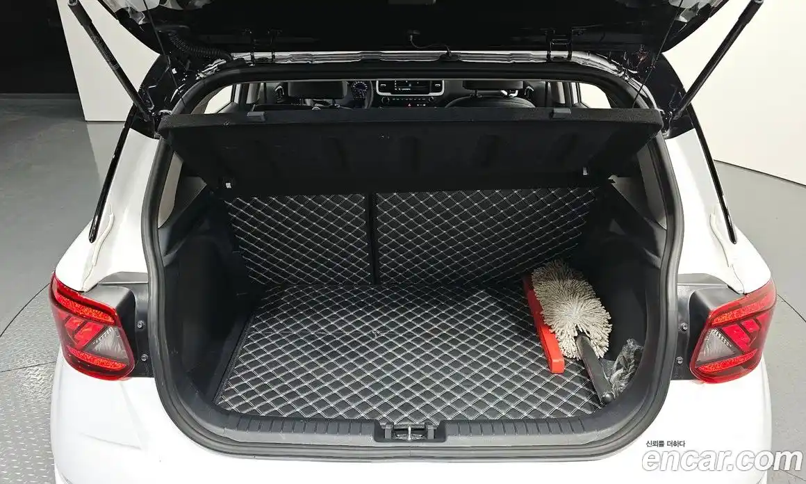 Hyundai Venue 2022 1.6 Автомат в Москве № 134249, фото 19